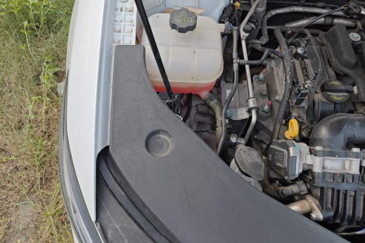 Used BYD Qin PLUS 2025 DM-i Smart Drive 55KM Beyond Model Engine Bay Right