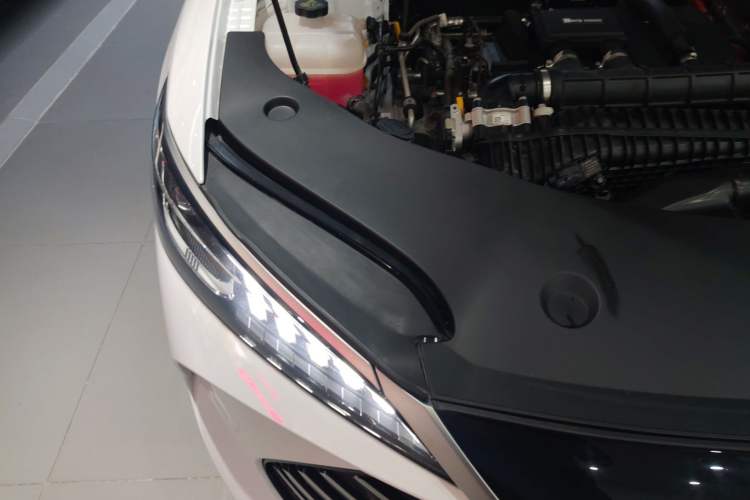 Used BYD Qin PLUS 2025 DM-i Smart Drive 120KM Superior Model Engine Bay Right