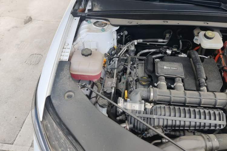 Used BYD Qin PLUS 2025 DM-i Smart Drive 120KM Superior Model Engine Bay Right