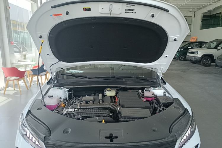 Used BYD Qin PLUS 2025 DM-i Smart Drive 55KM Leading Model Engine Bay