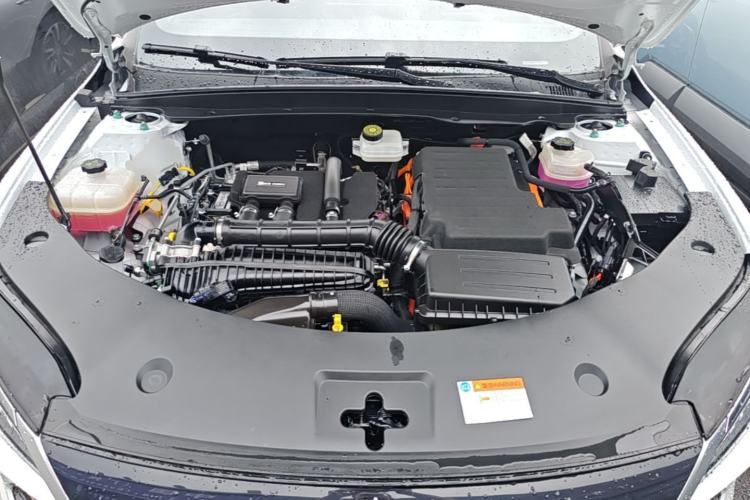 Used BYD Qin PLUS 2025 DM-i Smart Drive 120KM Superior Model Engine Bay