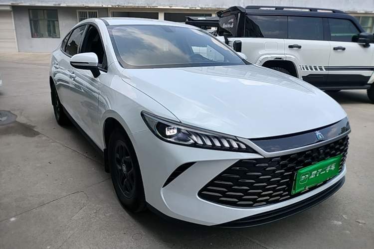 Used BYD Qin PLUS 2025 DM-i Smart Drive 55KM Leading Model Exterior 1