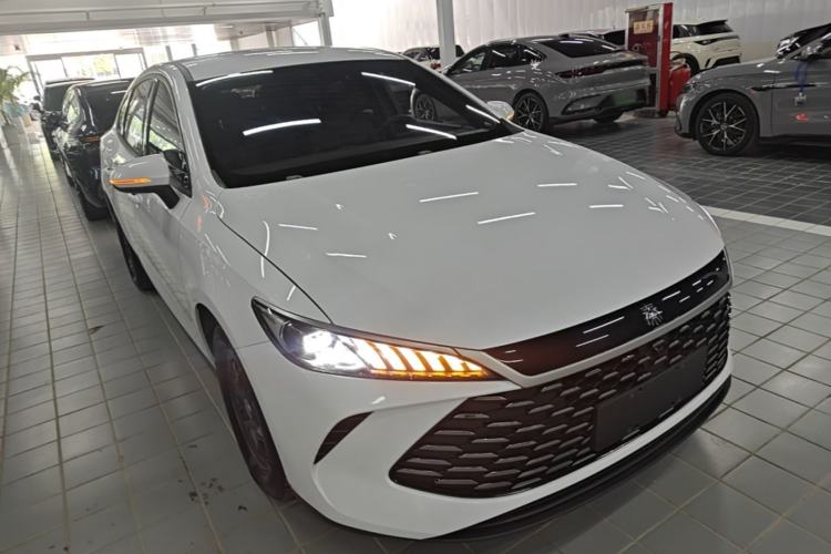 Used BYD Qin PLUS 2025 DM-i Smart Drive 55KM Leading Model Exterior 1