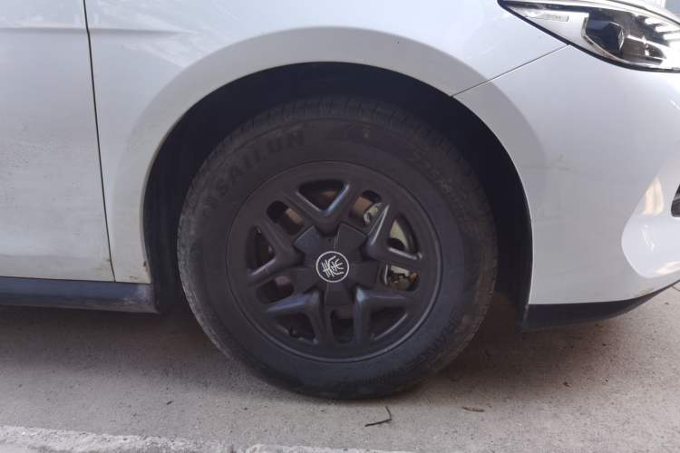 Used BYD Qin PLUS 2025 DM-i Smart Drive 55KM Leading Model Exterior 1