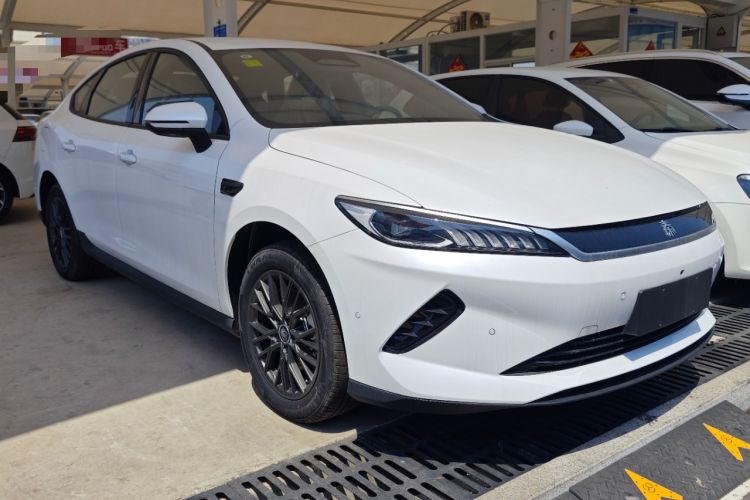 Used BYD Qin PLUS 2025 EV Smart Drive Edition 420KM Leading Model Exterior 1