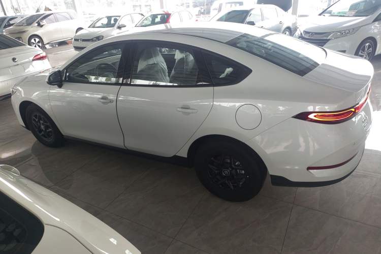 Used BYD Qin PLUS 2025 DM-i Smart Drive 55KM Leading Model Exterior 3