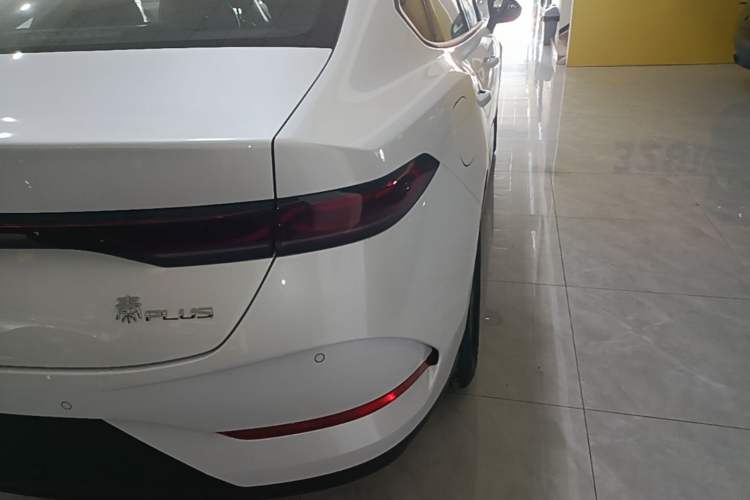 Used BYD Qin PLUS 2025 DM-i Smart Drive 55KM Leading Model Exterior 3
