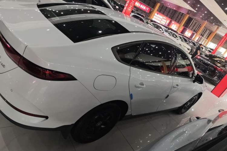 Used BYD Qin PLUS 2025 DM-i Smart Drive 55KM Leading Model Exterior 4