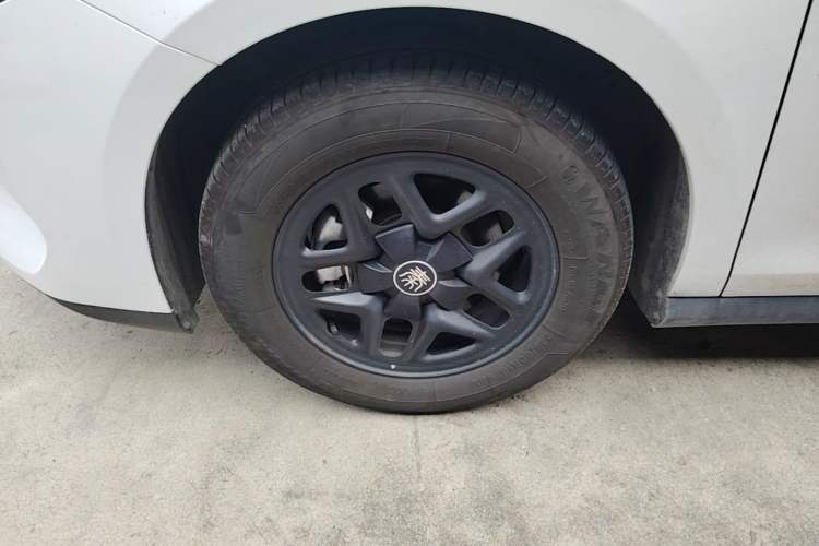 Used BYD Qin PLUS 2025 DM-i Smart Drive 55KM Leading Model Exterior 4