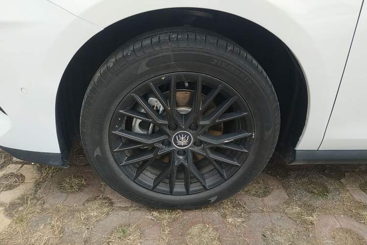 Used BYD Qin PLUS 2025 EV Smart Drive Edition 420KM Leading Model Exterior 4
