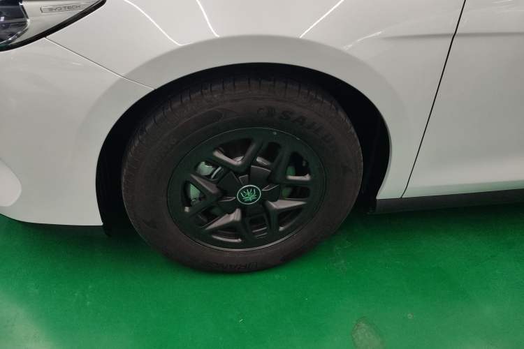 Used BYD Qin PLUS 2025 DM-i Smart Drive 55KM Leading Model Exterior 4