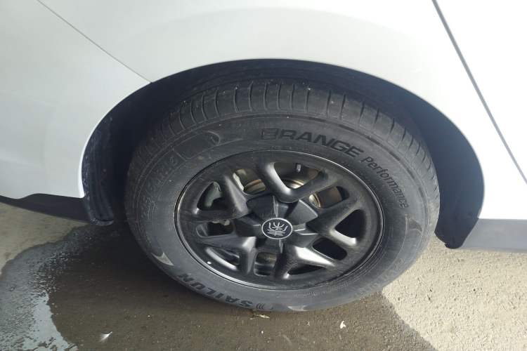 Used BYD Qin PLUS 2025 DM-i Smart Drive 55KM Leading Model Exterior 5