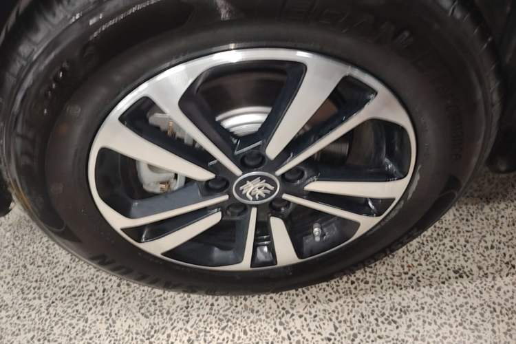 Used BYD Qin PLUS 2025 DM-i Smart Drive 120KM Superior Model Exterior 5
