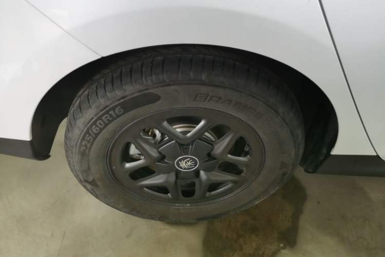 Used BYD Qin PLUS 2025 DM-i Smart Drive 55KM Leading Model Exterior 5