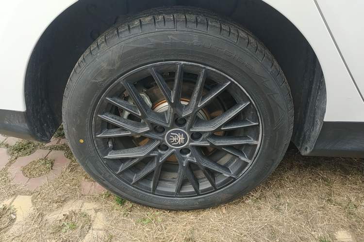 Used BYD Qin PLUS 2025 EV Smart Drive Edition 420KM Leading Model Exterior 5