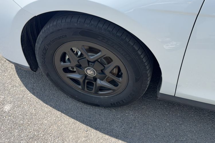 Used BYD Qin PLUS 2025 DM-i Smart Drive 55KM Leading Model Exterior 5