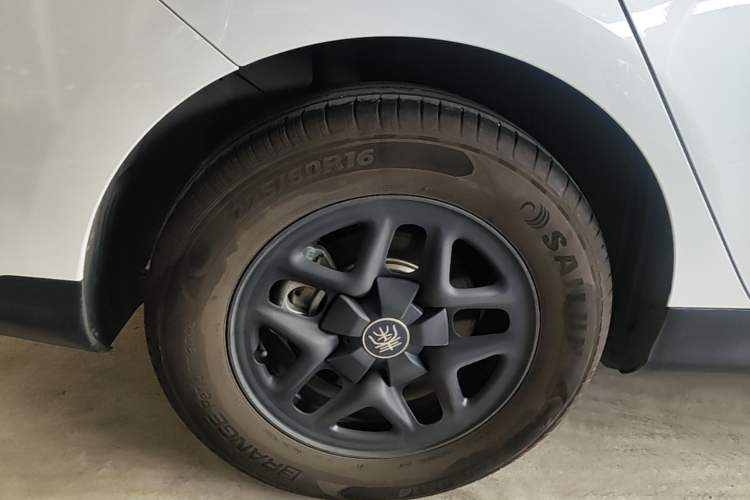 Used BYD Qin PLUS 2025 DM-i Smart Drive 55KM Leading Model Exterior 5