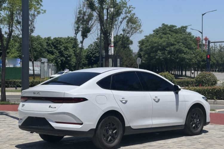 Used BYD Qin PLUS 2025 DM-i Smart Drive 55KM Leading Model Exterior 6
