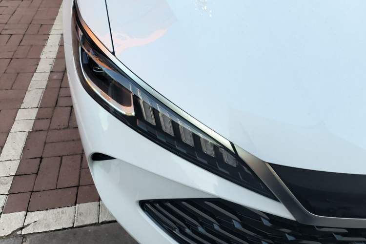 Used BYD Qin PLUS 2025 DM-i Smart Drive 55KM Leading Model Exterior 6