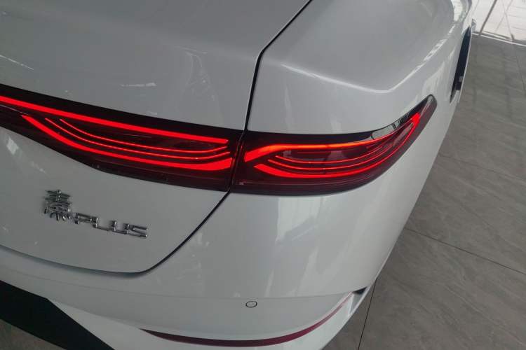 Used BYD Qin PLUS 2025 DM-i Smart Drive 55KM Leading Model Exterior 6