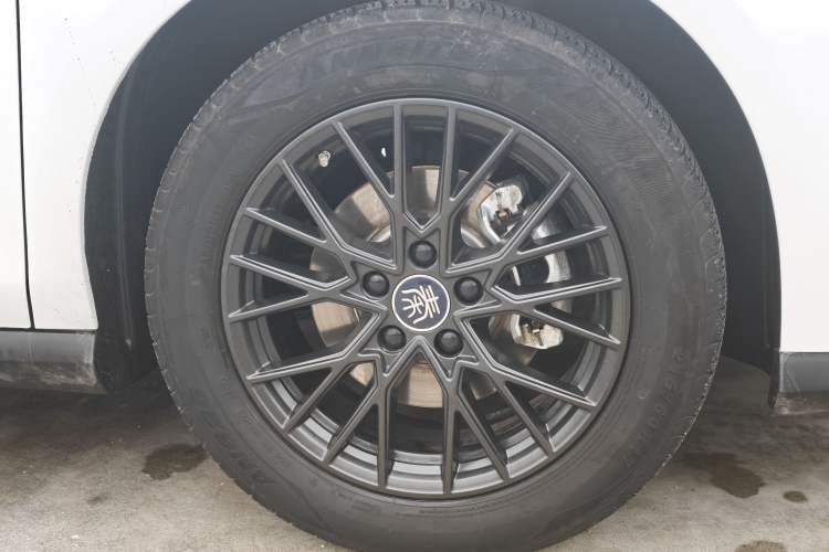 Used BYD Qin PLUS 2025 EV Smart Drive Edition 420KM Leading Model Exterior 8