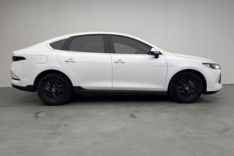 Used BYD Qin PLUS 2025 DM-i Smart Drive 55KM Leading Model Exterior 9