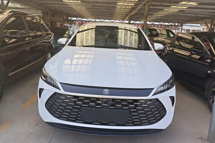 Used BYD Qin PLUS  Front