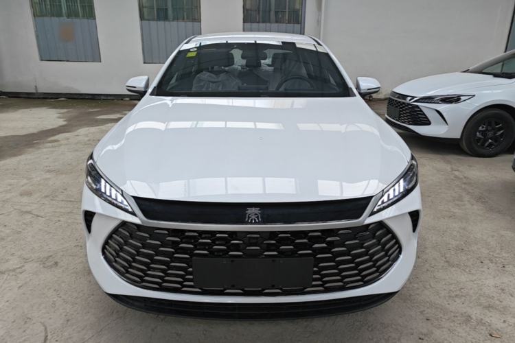 Used BYD Qin PLUS  Front
