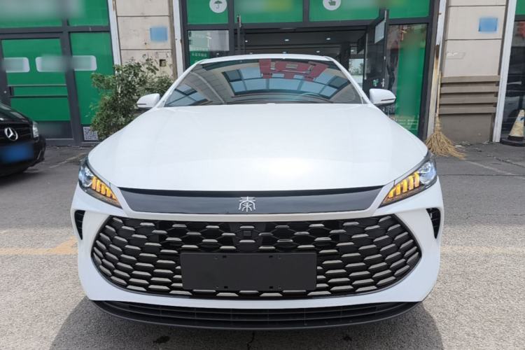 Used BYD Qin PLUS 2025 DM-i Smart Drive 55KM Leading Model Front