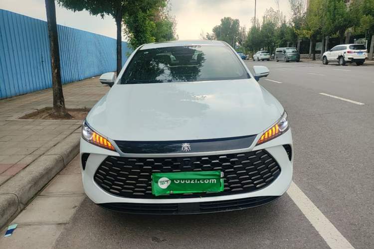 Used BYD Qin PLUS 2025 DM-i Smart Drive 120KM Superior Model Front
