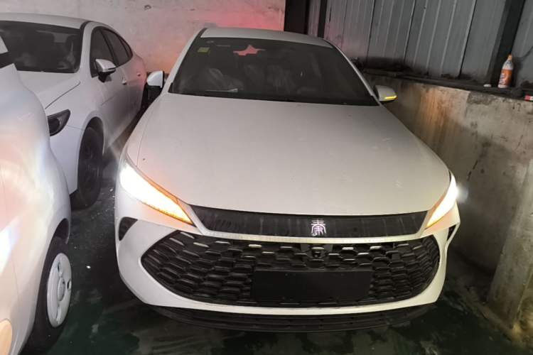 Used BYD Qin PLUS  Front