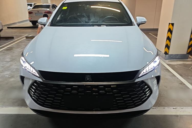 Used BYD Qin PLUS  Front