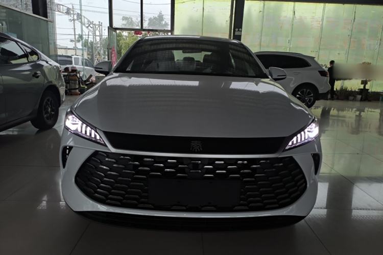 Used BYD Qin PLUS  Front