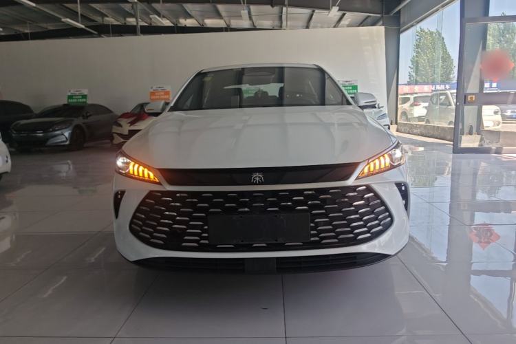 Used BYD Qin PLUS 2025 DM-i Smart Drive 120KM Superior Model Front
