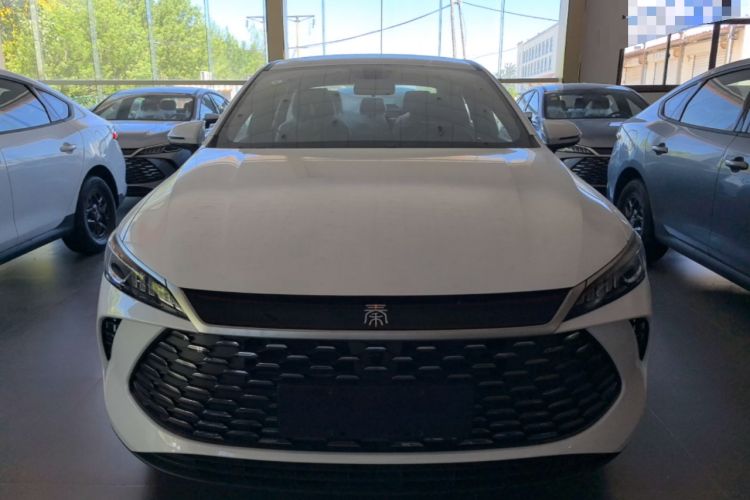 Used BYD Qin PLUS  Front