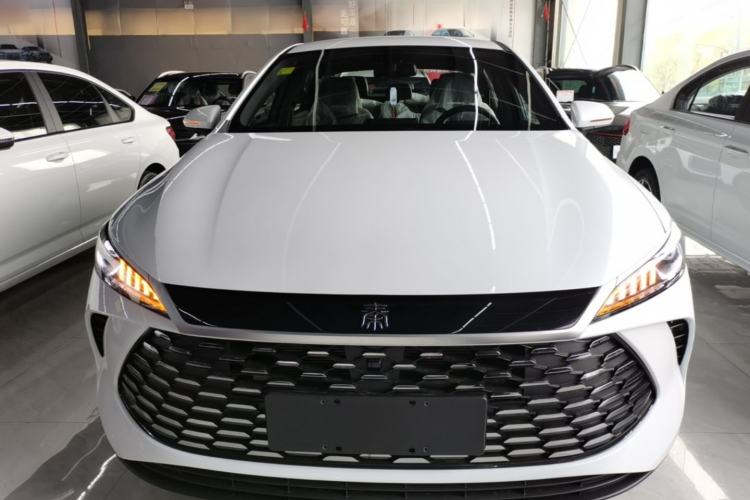 Used BYD Qin PLUS  Front