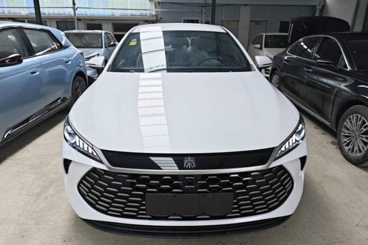 Used BYD Qin PLUS  Front