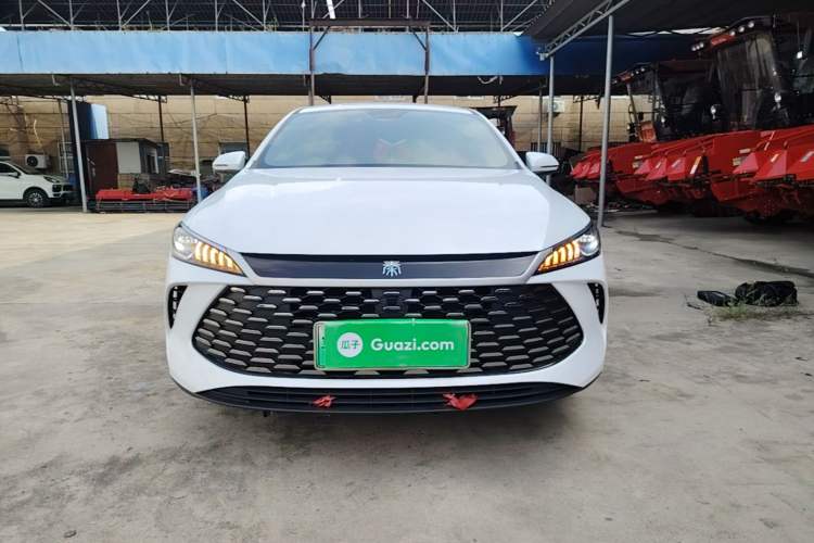 Used BYD Qin PLUS 2025 DM-i Smart Drive 55KM Leading Model Front
