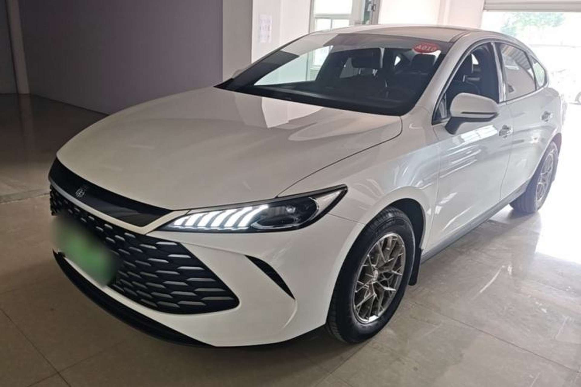 Used BYD Qin PLUS 2025 DM-i Smart Drive 55KM Leading Model Front Left 45 Deg