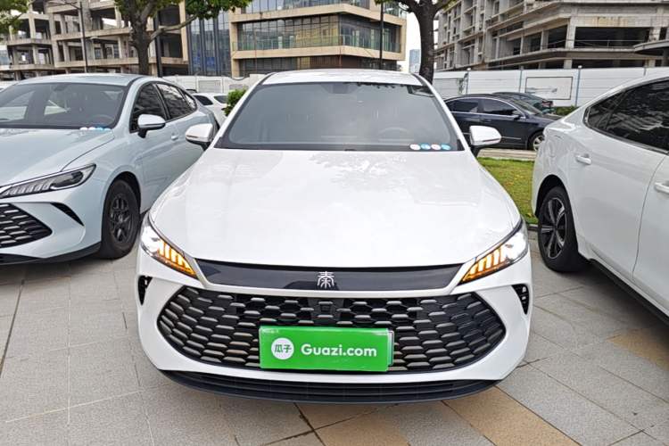 Used BYD Qin PLUS 2025 DM-i Smart Drive 55KM Leading Model Front