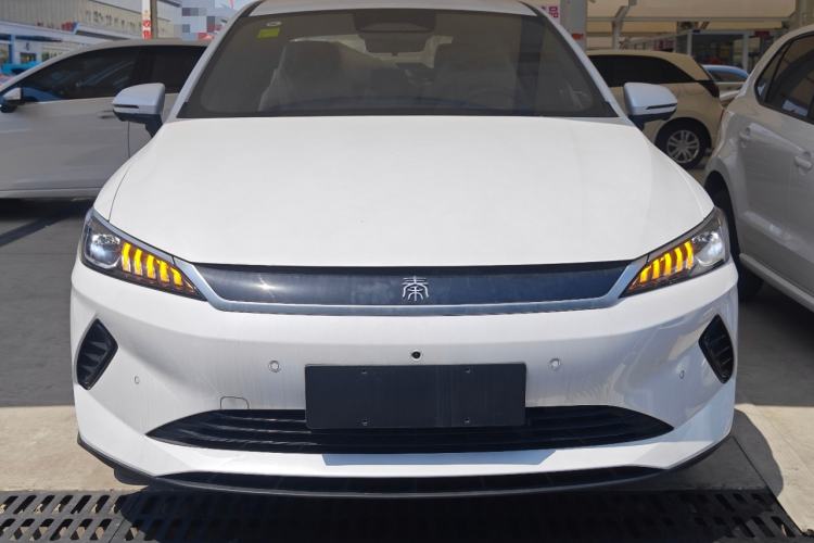 Used BYD Qin PLUS 2025 EV Smart Drive Edition 420KM Leading Model Front