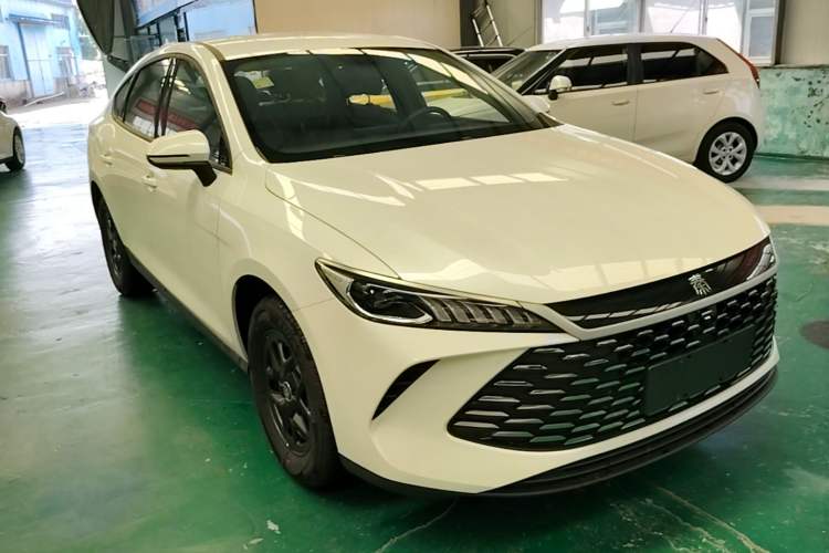 Used BYD Qin PLUS  Front Right 45 Deg