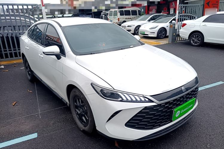 Used BYD Qin PLUS 2025 DM-i Smart Drive 55KM Leading Model Front Right 45 Deg