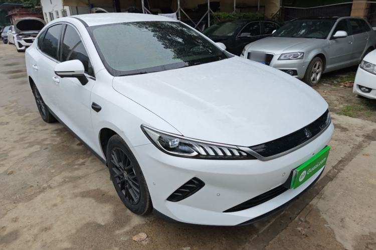 Used BYD Qin PLUS 2025 EV Smart Drive Edition 510KM Leading Model Front Right 45 Deg