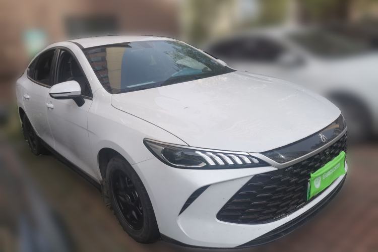 Used BYD Qin PLUS 2025 DM-i Smart Drive 55KM Leading Model Front Right 45 Deg