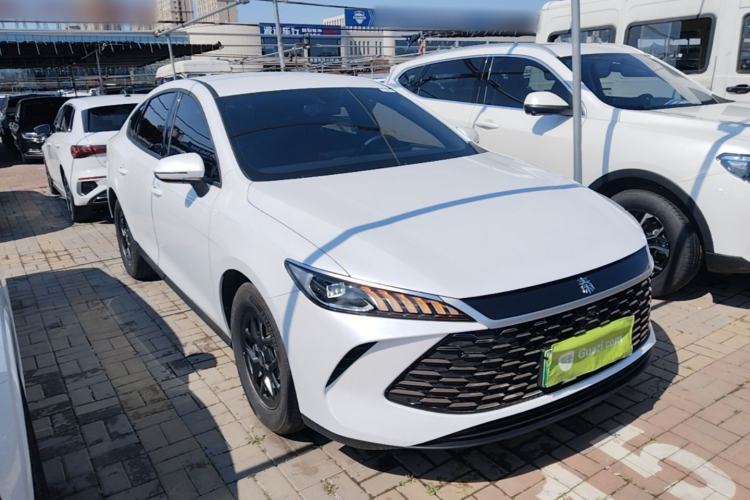 Used BYD Qin PLUS 2025 DM-i Smart Drive 55KM Leading Model Front Right 45 Deg