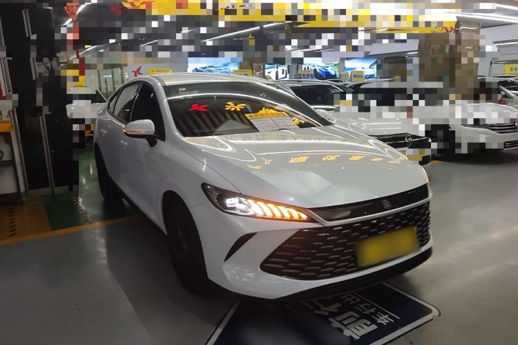 Used BYD Qin PLUS 2025 DM-i Smart Drive 55KM Leading Model Front Right 45 Deg