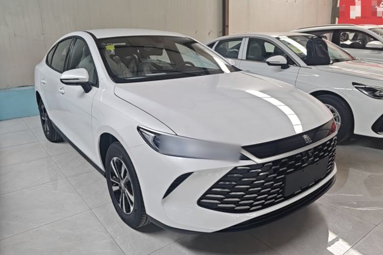 Used BYD Qin PLUS  Front Right 45 Deg