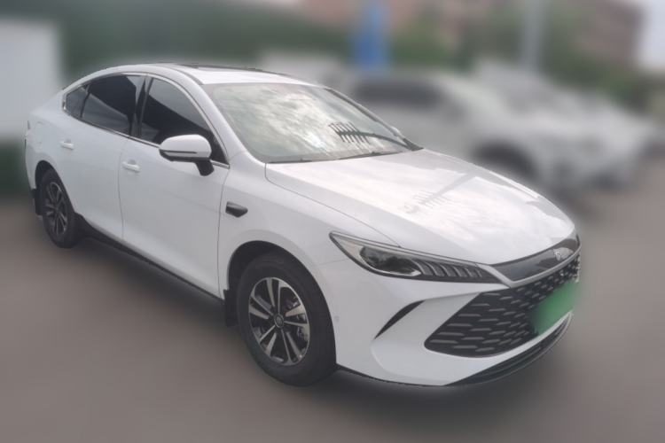 Used BYD Qin PLUS 2025 DM-i Smart Drive 120KM Superior Model Front Right 45 Deg