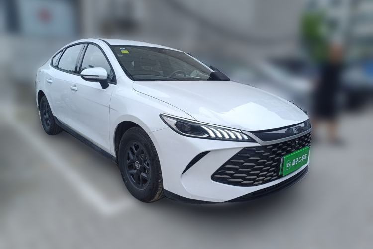 Used BYD Qin PLUS 2025 DM-i Smart Drive 55KM Leading Model Front Right 45 Deg